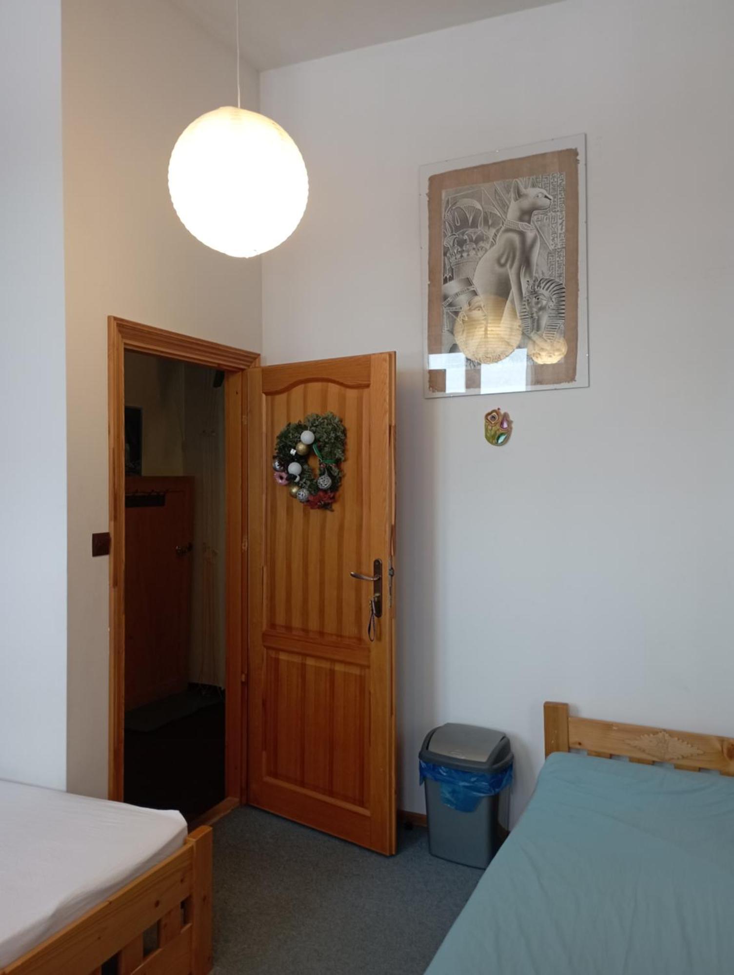 Willa Skoczek: Two-Room Apartment with Shared Bathrooms and Thermal Spa Access Zakopane Room photo